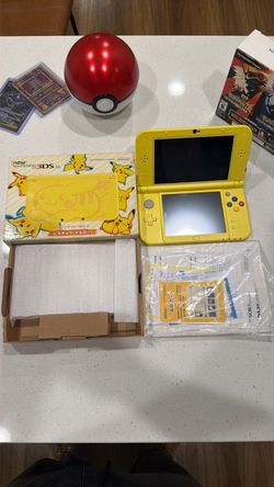 New Nintendo 3DS LL Pikachu Yellow edition