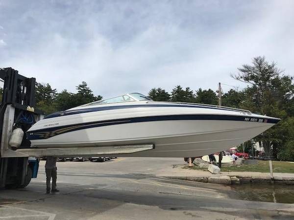1998 Crownline 266ccr
