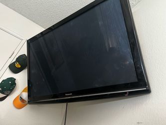 tv and wall mount
