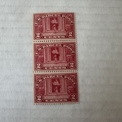 United States Parcel Post Q2 Strip Of 3 Stamps MNH 