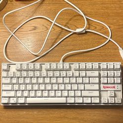 Redragon 75% w Cherry Red Switches Keyboard