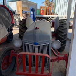 1949 Ford Tractor 
