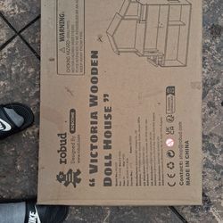 Victoria Wooden Doll House