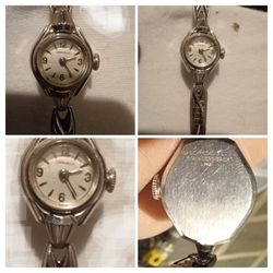 4 Vintage Ladies Watches 