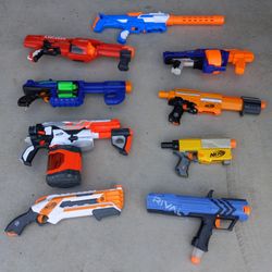 (4 SOLD)  Lot Of  Nerf Guns, Mags, and More 