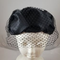 Chic Black Hat