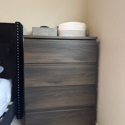 Brown dresser (IKEA)