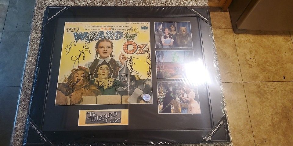 1930s Wizard of Oz Signed Cast w/ LOA on Vinyl Album