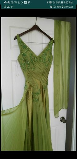 Fashion dress. Size 6. Original $400