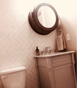 Vanity mirror