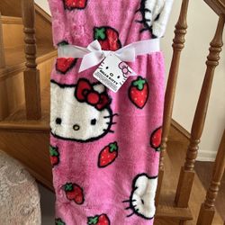 NWT Hello Kitty Pink Strawberry Blanket Faux Rabbit Fur Throw 50x70