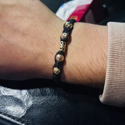 gold bracelet