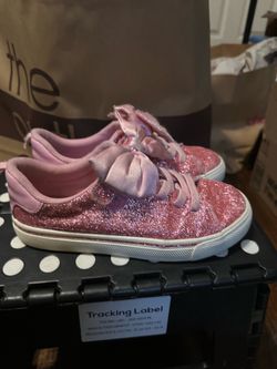 Pink kid glitter sneaker with bow