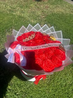 30 enternal red roses