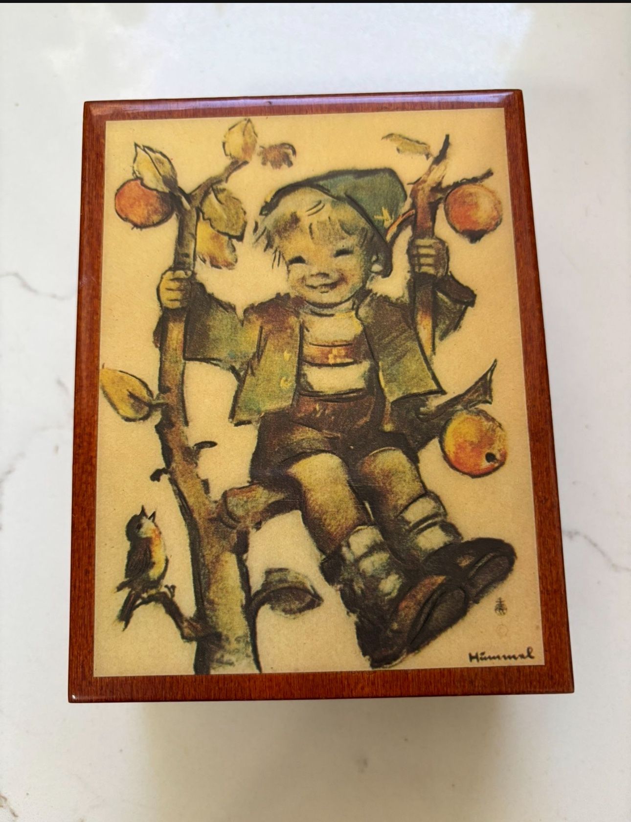 ✨ Vintage M.I. Hummel Music Box – Made in Italy ✨