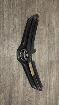 Toyota Corolla 2015 OEM grill