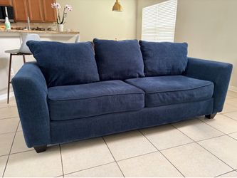 Comfy Navy Blue 3-Seat Sofa – Great Condition!