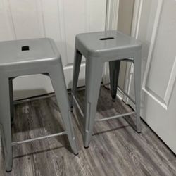 Like New Counter Height Stools 24 Inches Bar chair  