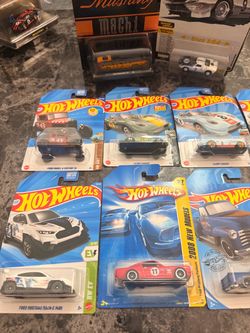 FORD / MUSTANG HOT WHEELS COLLECTOR LOT