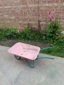 Small Metal Wheelbarrow Outdoor Garden Decor/ plants holder
