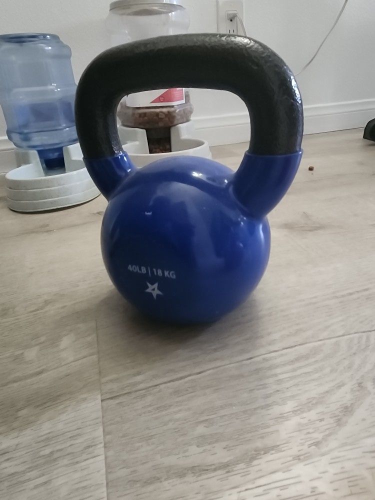 Kettlebell.    