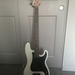 Squier Precision Bass
