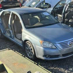 2005-2010 Toyota Avalon Part Out