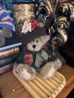 Boyd’s bears $9 each