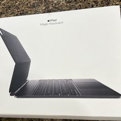 Apple iPad Magic Keyboard 13 Inch Newest 