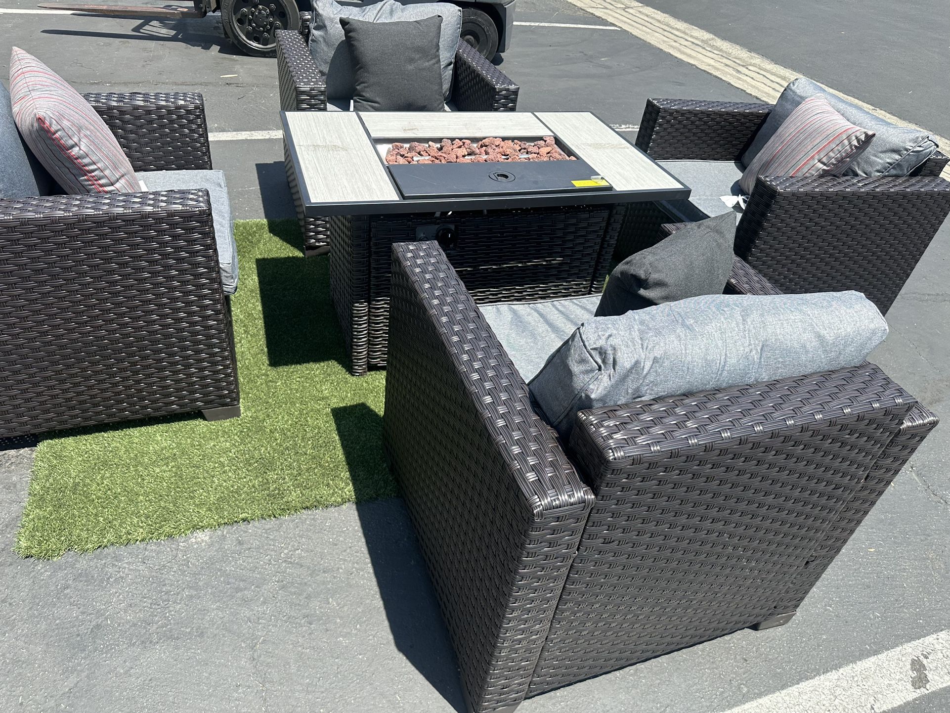 Outdoor Patio Furniture Set With Fire Pit Table