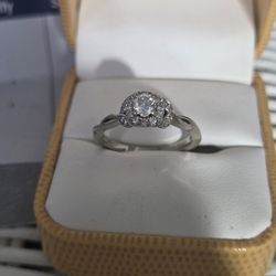 Diamond RING