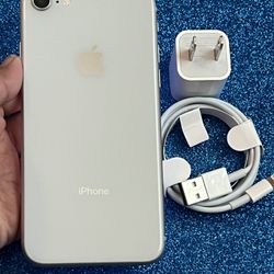 IPhone 8 (64gb) Gold UNLOCKED 