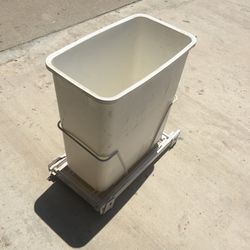 Pullout Trash Can