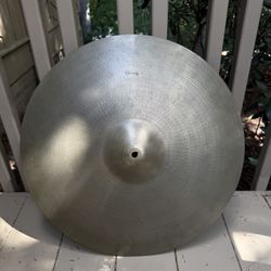 Zildjian Vintage 60s 20" Medium Cymbal (crash/ride) *cracked