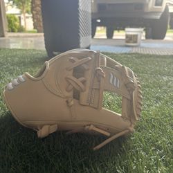 Infield Glove (baseball)
