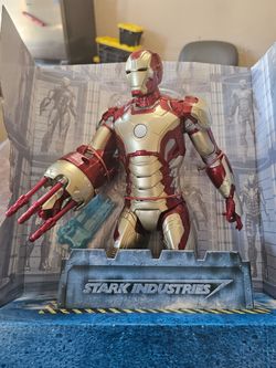 Sonic Blasting 10" Iron Man 3 - NEW