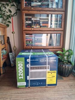 GE 12,000 BTU WIFI SMART w REMOTE NEW