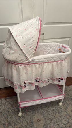 Disney Minnie Bassinet