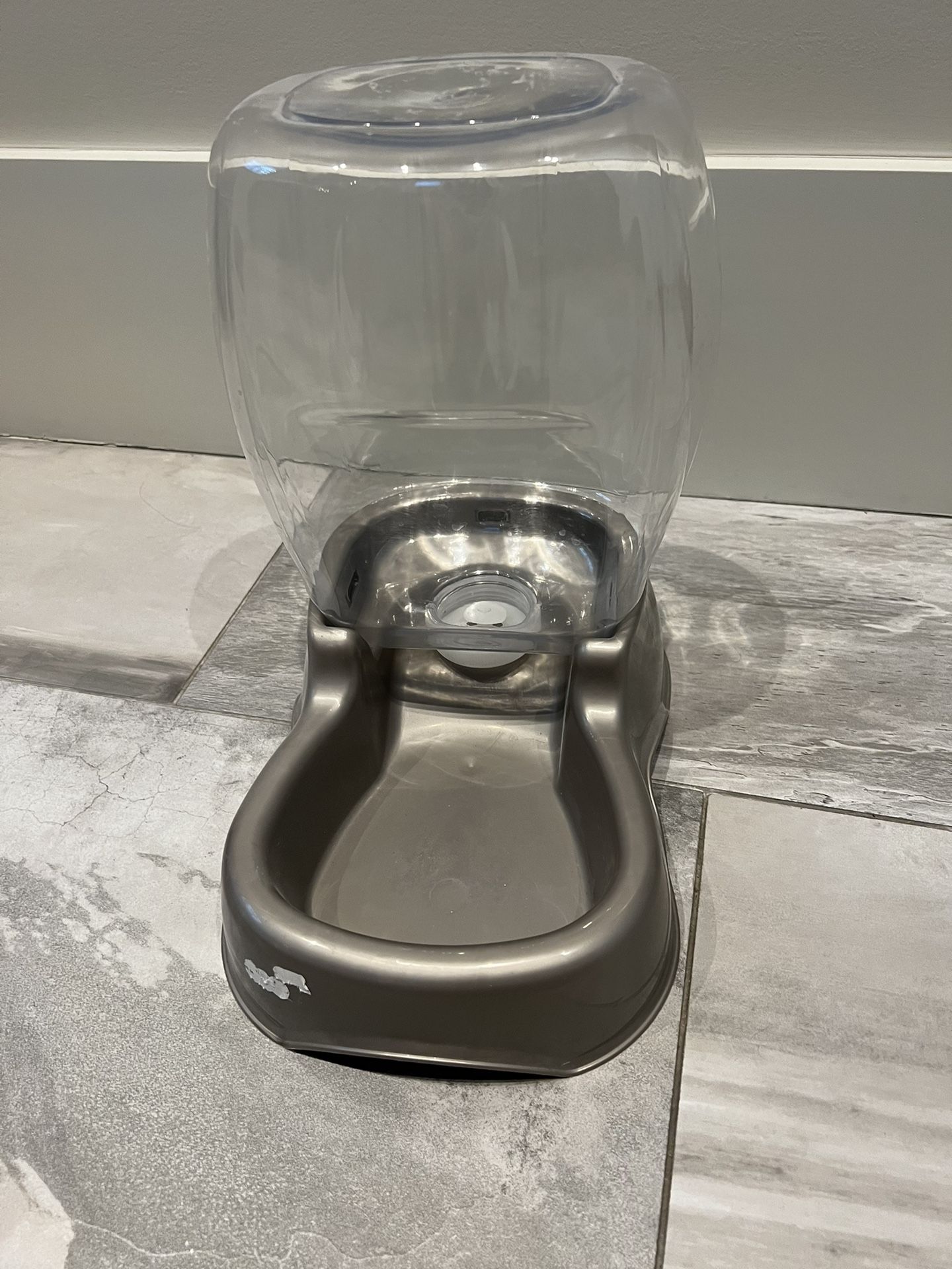 Pet Water Dispenser
