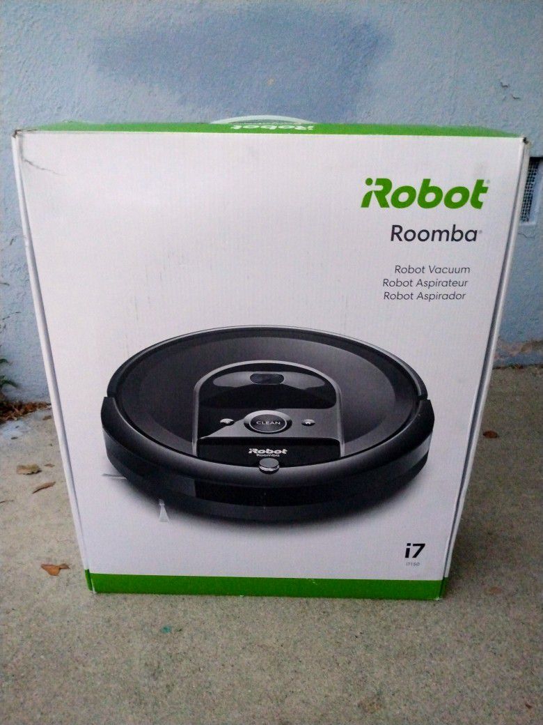 iRobot Roomba i7 Robotic Vacuum Cleaner With Smart Mapping (New)