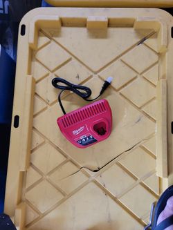 M12 Milwaukee Charger 