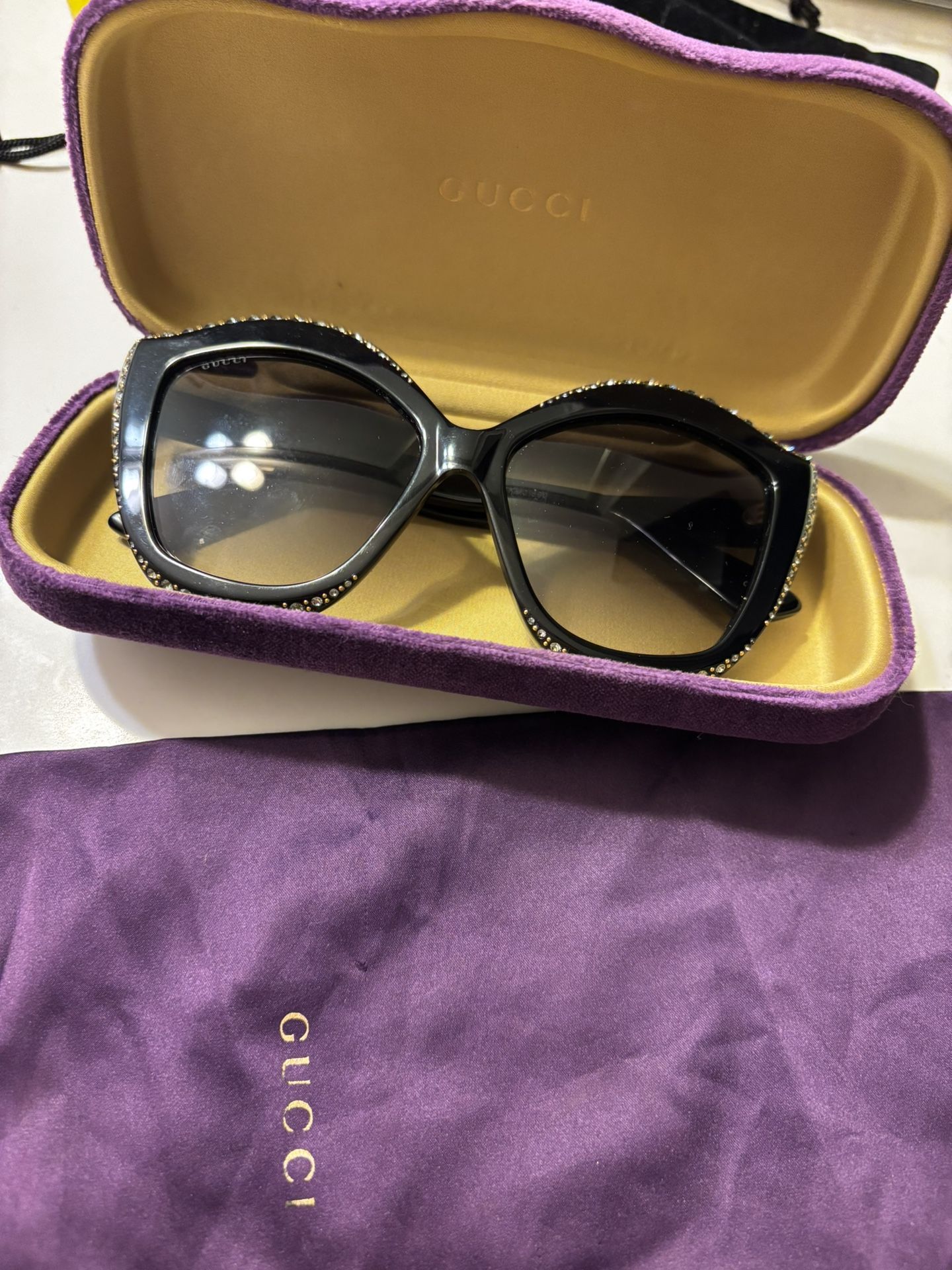 Authentic Gucci Sunglasses -Barely Used