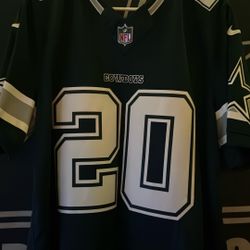 Dallas Ex- Cowboy Player Tony Pollard Jersey