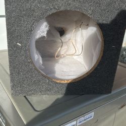 Cajón Para Bajo De Medida 10 “ $40 OBO 