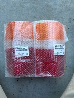 Toyota pickup part tail light, lens