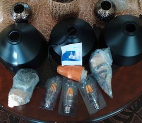 Beautiful 3 Wood Case Light Bulbs With Stand