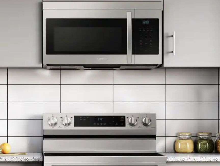 Brand New Samsung Microwave