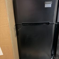 EUHOMY Black mini fridge with freezer