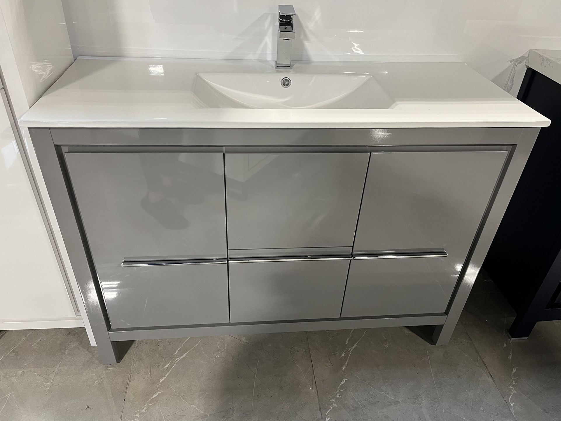 Bathroom Vanity 40” 42” for Sale in Hialeah, FL OfferUp