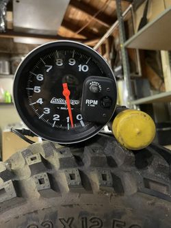 Auto Gage Tachometer